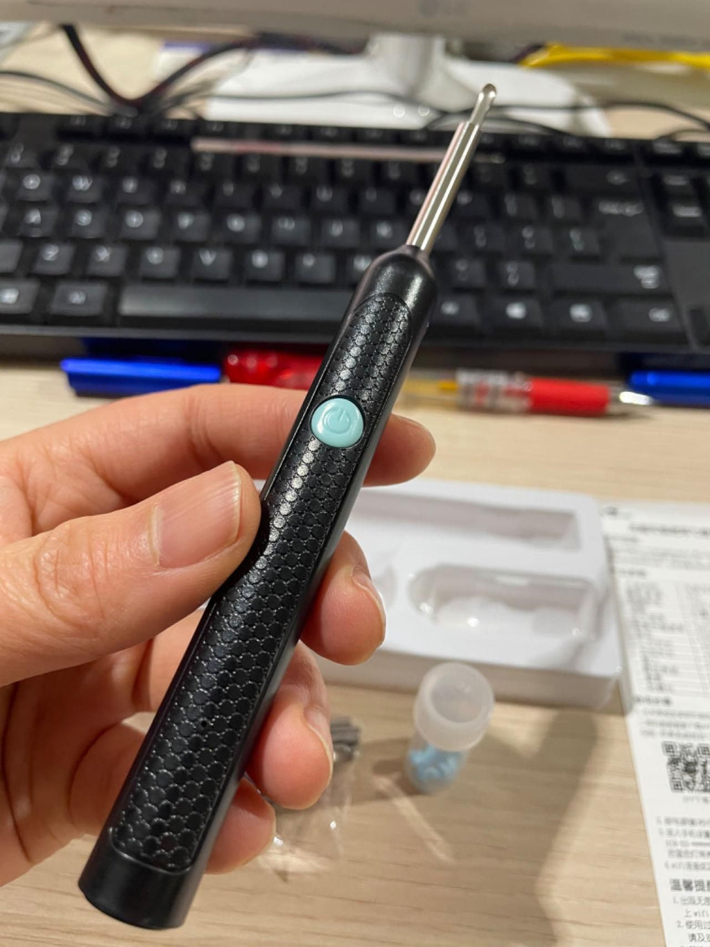 Smart Visual Ear Wax Cleaner with Camera – WiFi Otoscope Ear Cleaning Kit for Android & iOS